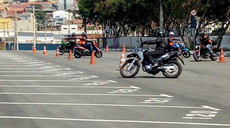Barueri abre inscrições para curso de pilotagem preventiva para motociclistas