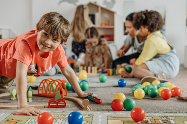 Especial Educação 2022: o que levar em conta na hora da escolha da escola e como as terapias completivas podem ajudar