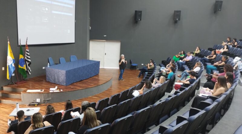 Barueri além do olhar alunos ensino fundamental tratamento óculos Alphaville