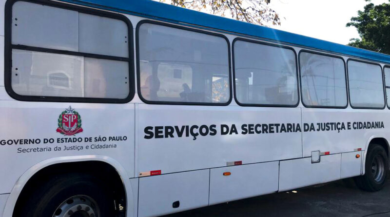 Carapicuíba Cidadania Itinerante serviços à população