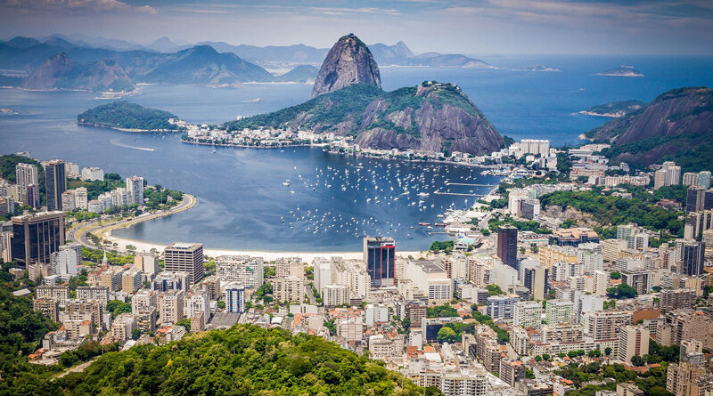 15 destinos nacionais e internacionais mais buscados por brasileiros para viajar