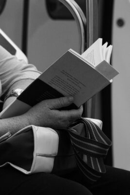Leitura na ViaMobilidade: estações de Barueri na Linha 8-Diamante participam da campanha