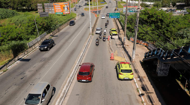 Por obras, ponte entre Barueri e Carapicuíba tem desvio com faixa reversível