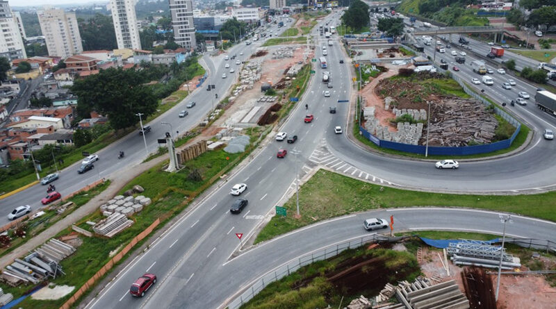 Obras na Castello exigem bloqueio viário em Barueri