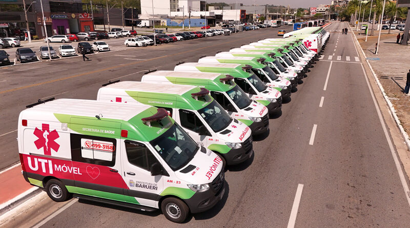 Barueri entrega 25 ambulâncias, entre elas UTIs móveis de alta tecnologia