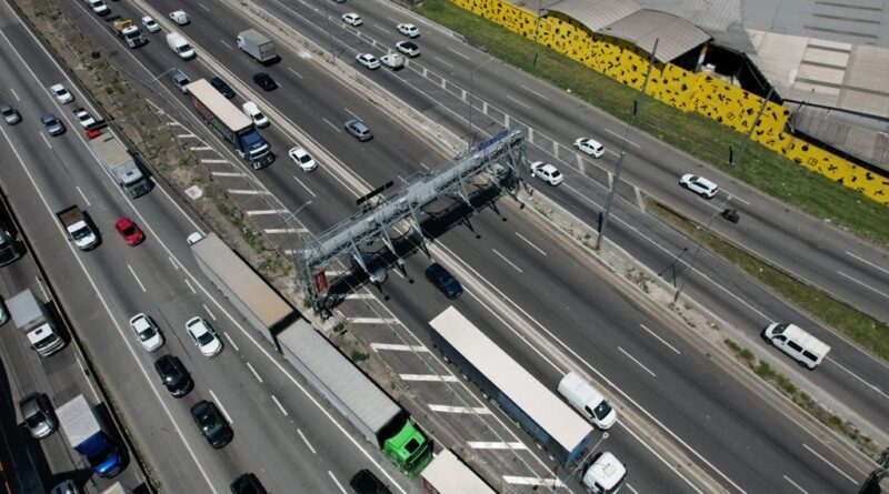 Free Flow começa a ser cobrado na Dutra, em SP, entre os km 231 ao 204