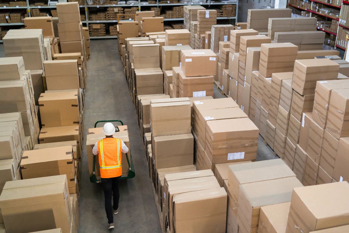 Shopee abre 400 vagas temporárias em Santana de Parnaíba